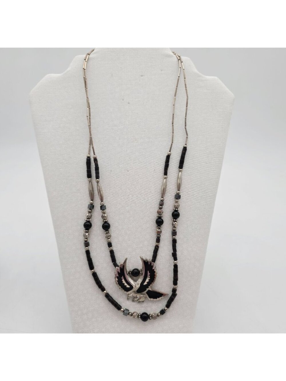 Vintage Black Beaded Necklace With Silver Eagle Pendant 13" Drop - Picture 2 of 8
